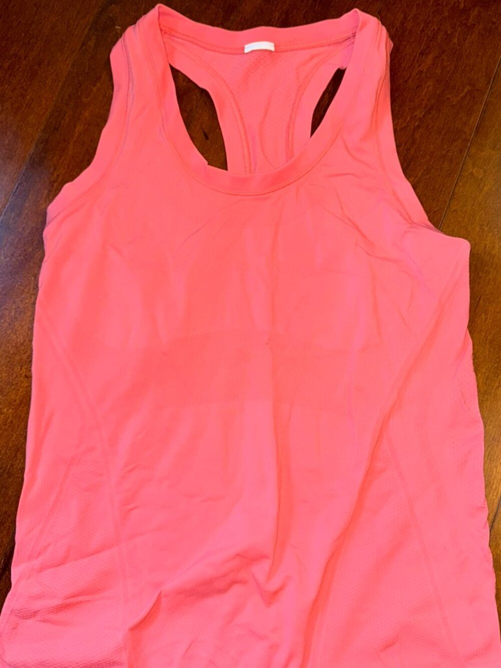 Athleta Speedlight Tank in Salmon color size Medium